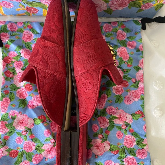 Preowned Dolce & Gabbana Red Slippers - Picture 2 of 6